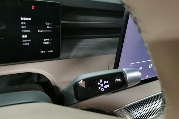 Used XPeng X9 2025 740 Ultra-Long Range Max
