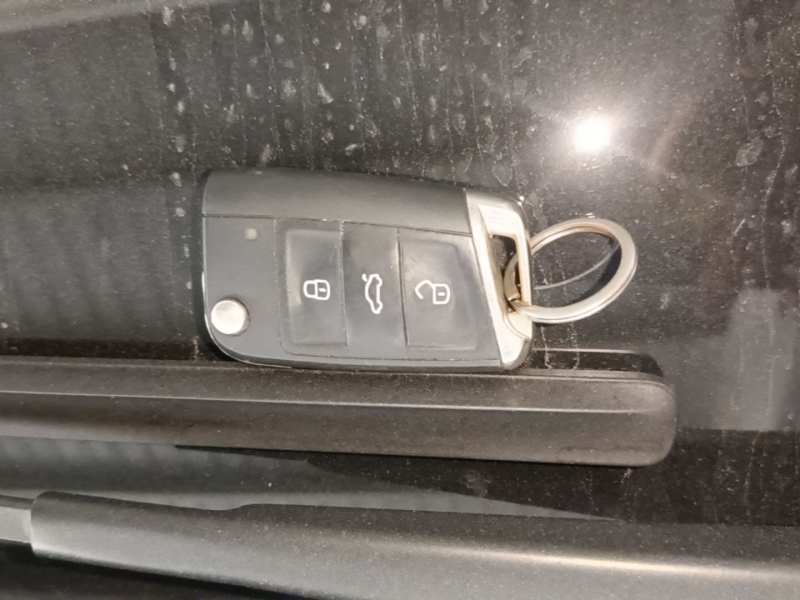 Used Volkswagen Lavida 2023 1.5L Automatic 5 Million Edition — 8