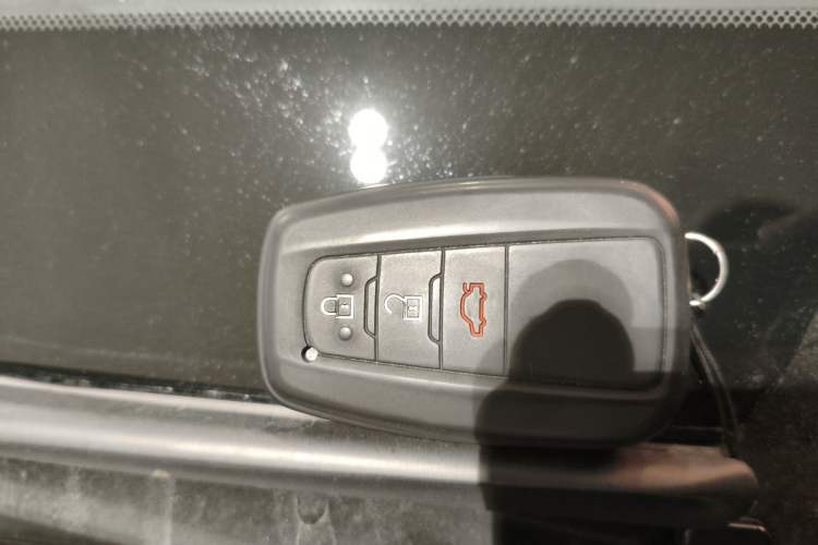 Used Toyota Camry 2021 2.0G Luxury Edition