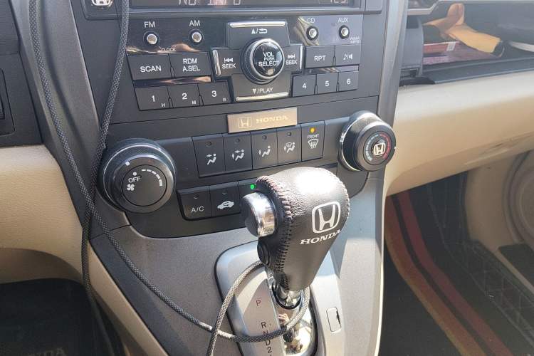 Used Honda CR-V 2010 2.0L Automatic Four-Wheel Drive Classic Edition Gear Lever