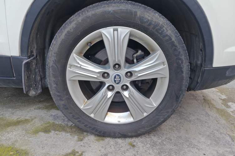 Used Bestune X80 2013 2.0L automatic luxury version