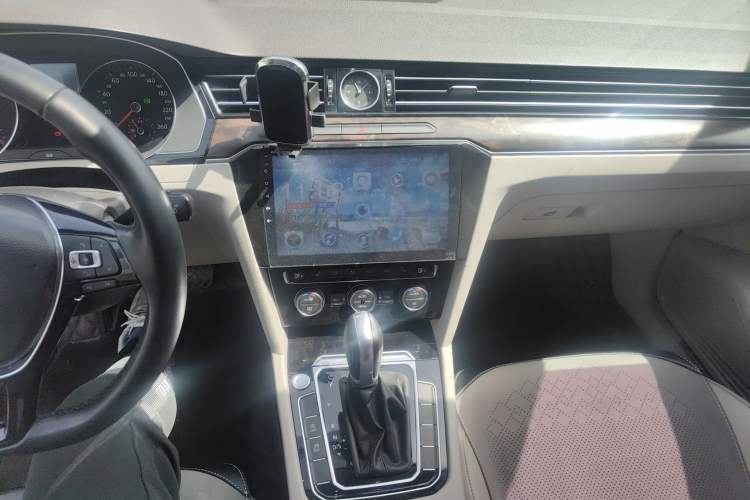 Used Volkswagen Magotan 2017 330TSI DSG Luxury Model