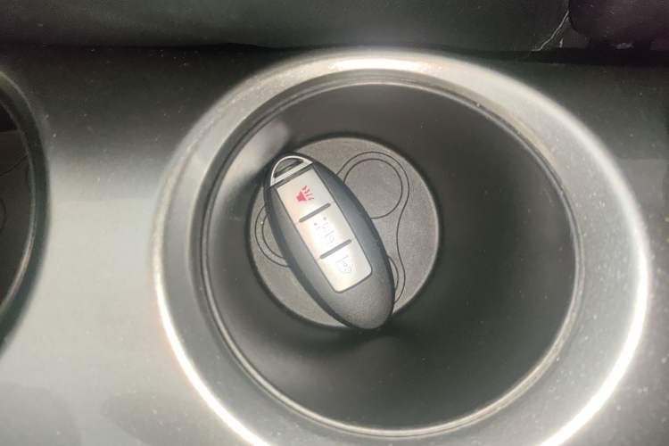 Used Infiniti ESQ 2014 1.6L Spontaneous Edition Vehicle Key