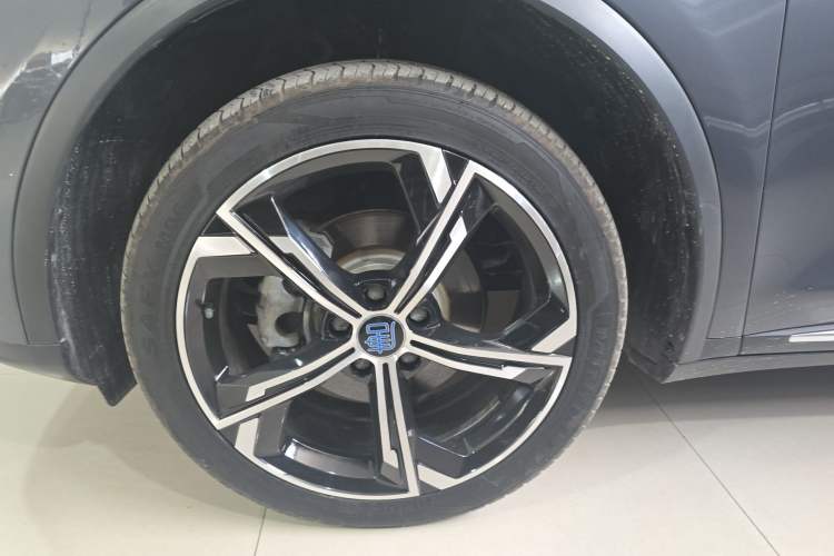 Used BYD Tang New Energy 2021 DM-i 112KM Prestige Model Left Front Wheel Hub