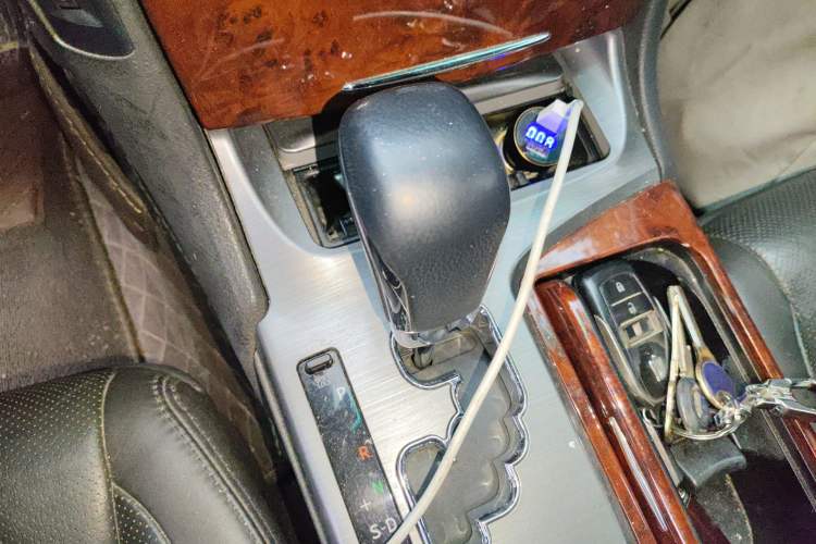 Used Toyota Crown 2012 2.5L Royal Leather Edition
