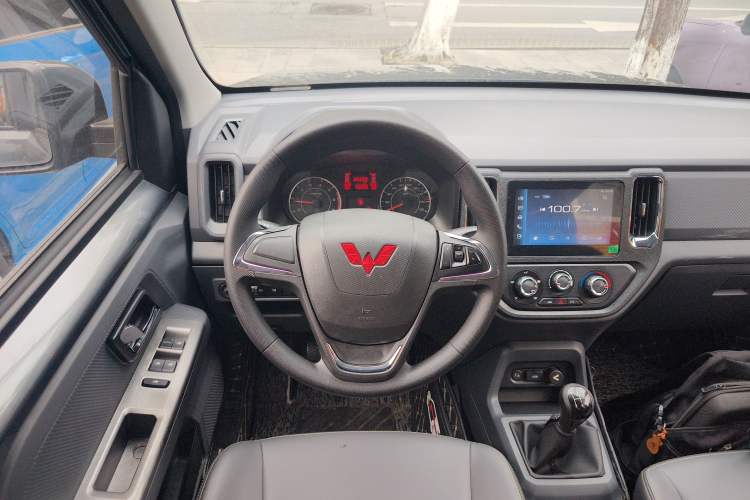 Used Wuling Zhengtu 2021 1.5L Adventure LAR Steering Wheel