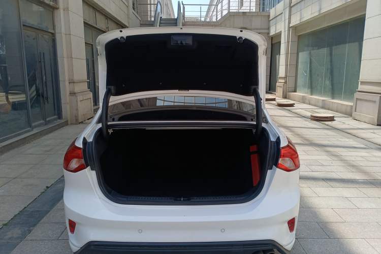 Used Ford Focus 2020 Sedan EcoBoost 180 Automatic Trend Edition