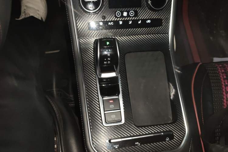 Used Chery Tiggo 8 2020 Facelifted Version 290TGDI Automatic Elite Edition Gear Lever