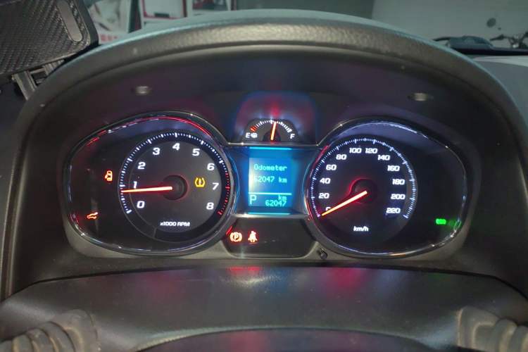 Used Chevrolet Captiva 2017 2.4L 4x4 Flagship Edition 7-Seater Instrument Cluster