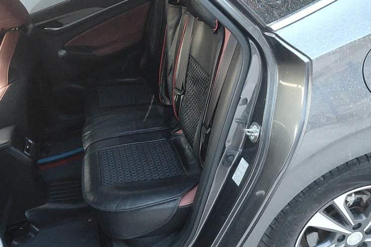 Used CHANGAN Eado 2023 Changan Edition PLUS Blue Whale NE 1.4T GDI DCT Prestige Version
