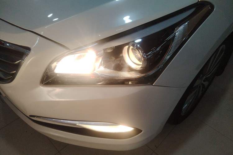 Used Hyundai Mistra 2016 1.8L Automatic Smart GLS Left Front Headlight
