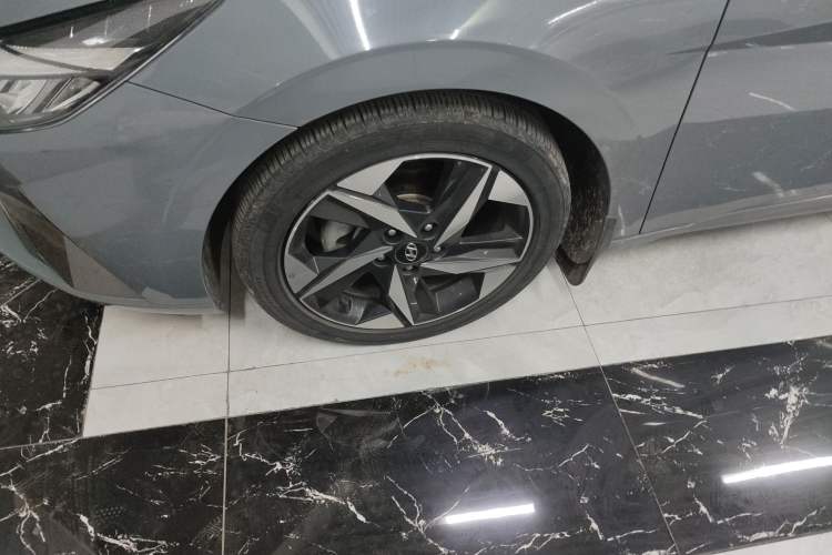 Used Hyundai Elantra 2022 1.5L CVT LUX Prestige Edition