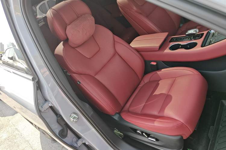 Used Hima AITO M5 2024 Extended-Range Max RS Four-Wheel Drive Advanced Intelligent Driving Version
