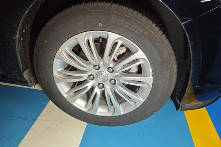 Used Buick LaCrosse 2018 30H Elite Edition