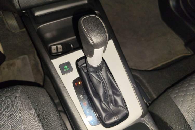 Used Honda Fit 2021 1.5L CVT Trend Edition Gear Lever