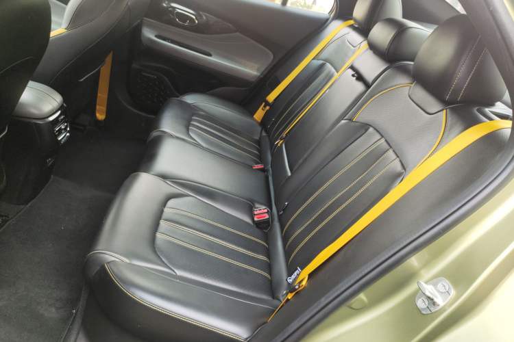 Used GAC Trumpchi EMPOW 2021 270T DCT J16 Version Left Rear Seat