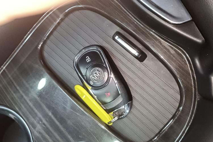 Used Buick Envision 2020 20T Two-Wheel Drive Elite Version
