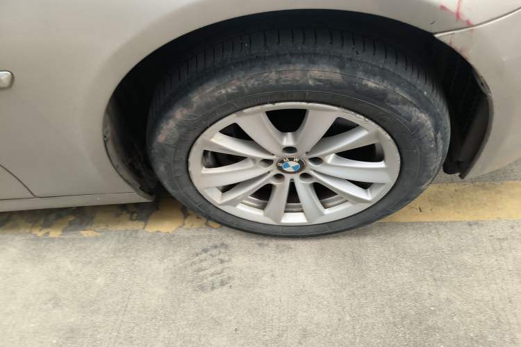 Used BMW 5 Series 2013 525Li Leading Model