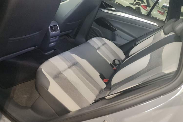 Used Volkswagen ID.4 CROZZ 2022 Standard Range PURE Edition