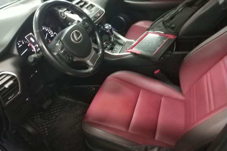 Used Lexus NX 2018 300 Front-Drive Freeline Edition