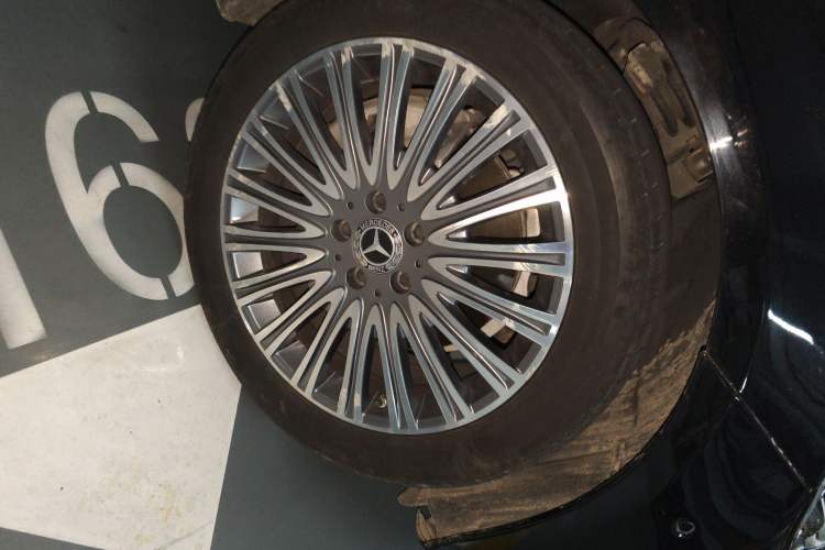 Used Mercedes-Benz E-Class 2021 Facelift E 300 L Stylish Edition Right Front Wheel Hub