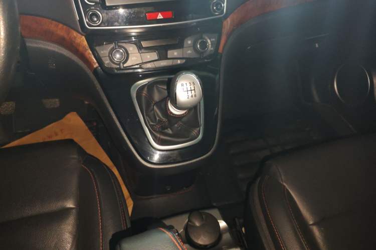 Used Haval H6 2014 Sport Version 1.5T Manual Two-Wheel Drive Elite Edition
