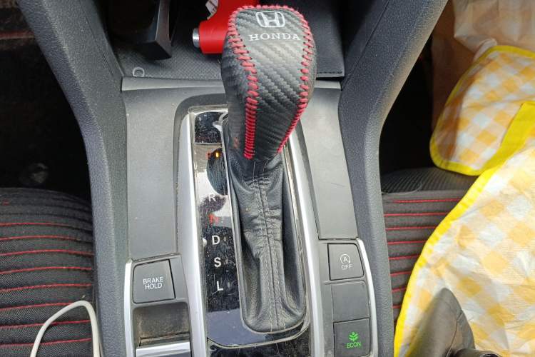 Used Honda Civic 2016 220TURBO CVT Luxury Edition Gear Lever