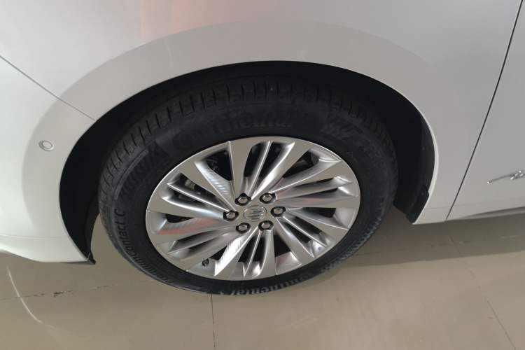 Used Buick Century 2025 2.0T Six-Seater YinShi Edition
