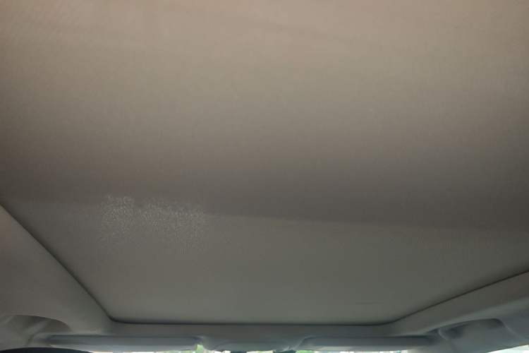 Used Jeep Renegade 2018 Connected Large Screen Version 180T Automatic High-Energy Edition Headliner