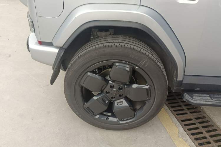 Used iCAR V23 2025 501 Four-Wheel Drive Advanced Version