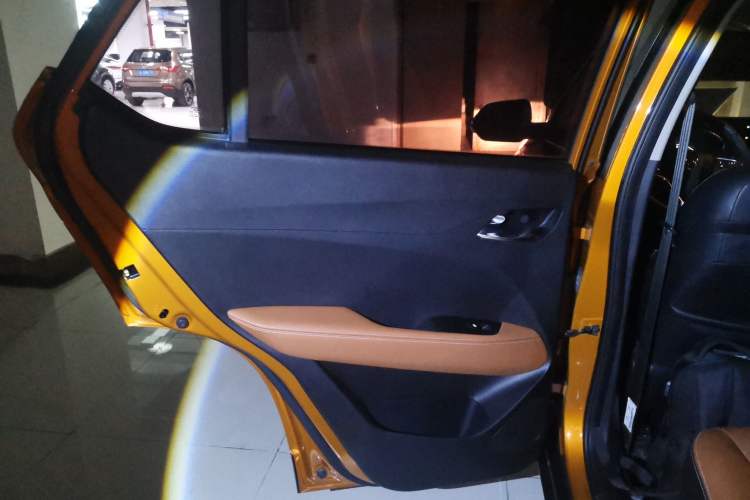 Used Baojun 510 2017 1.5L Manual Luxury Model Left Rear Door Interior