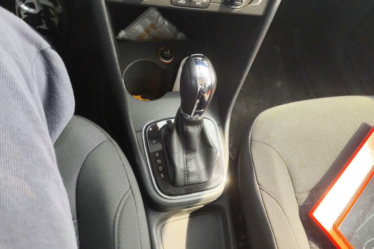 Used Volkswagen Polo 2016 1.6L Automatic Comfort Model