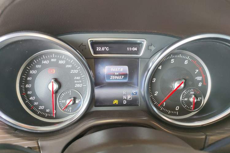 Used Mercedes-Benz GLE 2019 GLE 320 4MATIC Dynamic Edition Prestige Model Instrument Cluster