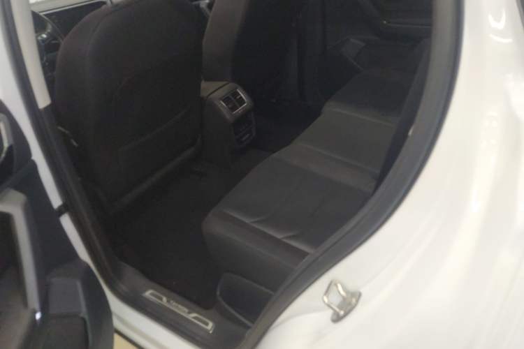 Used Volkswagen Tayron 2021 330TSI Two-Wheel-Drive 3rd Anniversary Limited Edition
