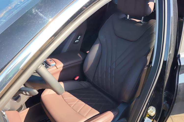 Used Chery Tiggo 8 PRO 2024 Champion Edition 290T Two-Wheel Drive Peak Version 7 Seats Left Front Seat