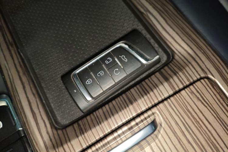 Used GAC Trumpchi M8 2020 Flagship Model 390T Deluxe Edition Interior 1