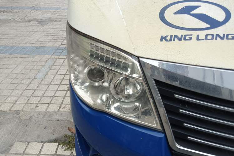 Used King Long Golden Way 2016 2.0L Box Truck 4G20 Right Front Headlight