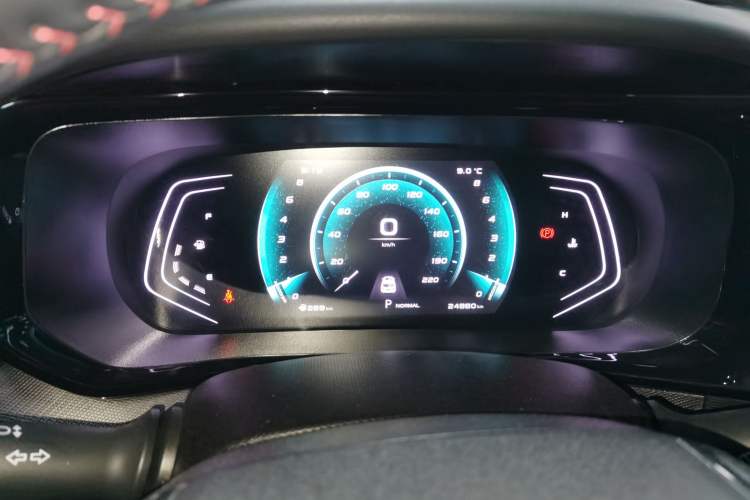 Used CHANGAN OSHAN X5 2021 1.5T DCT Prestige Edition Instrument Cluster