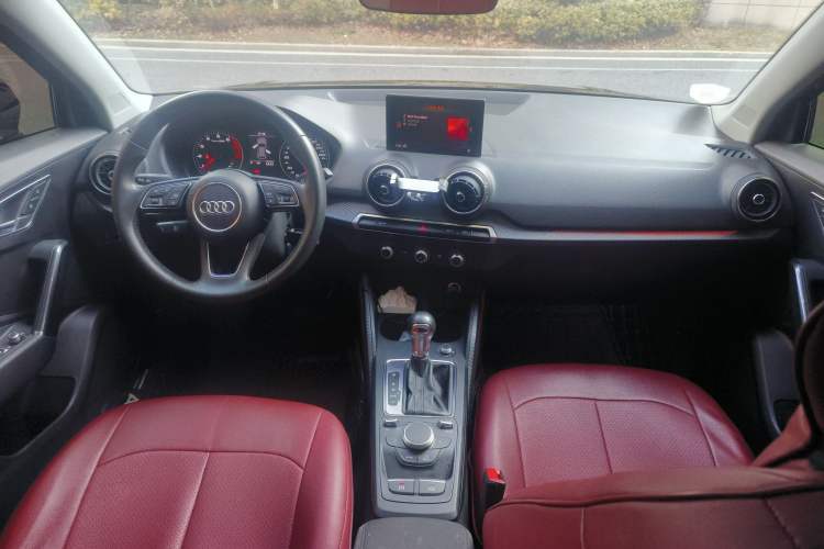 Used Audi Q2L 2018 35 TFSI Launch Exclusive Edition China VI
