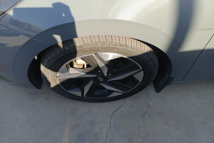 Used Hyundai Elantra 2021 240TGDi DCT LUX Prestige Edition
