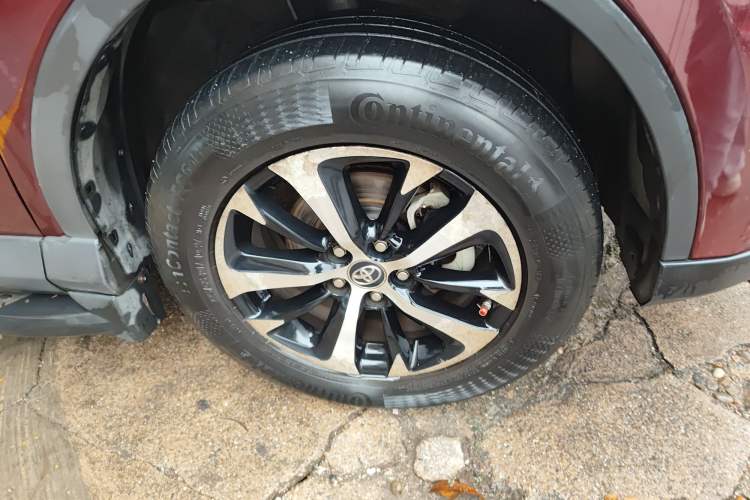 Used Toyota RAV4 2016 2.0L CVT Two-Wheel Drive Urban Edition China V Standard