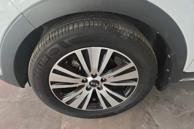 Used Kia Sportage R 2016 2.0L Automatic Two-Wheel Drive DLX Exterior 4