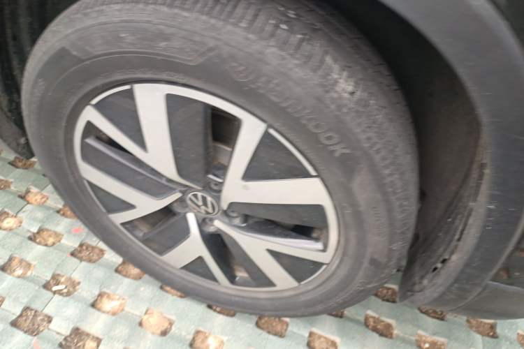 Used Volkswagen Tayron 2023 300TSI Two-Wheel-Drive Luxury Plus Advanced Edition
