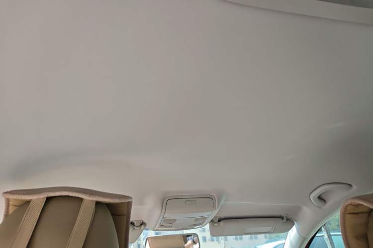 Used Volkswagen Golf 2011 1.6L Automatic Fashion Edition