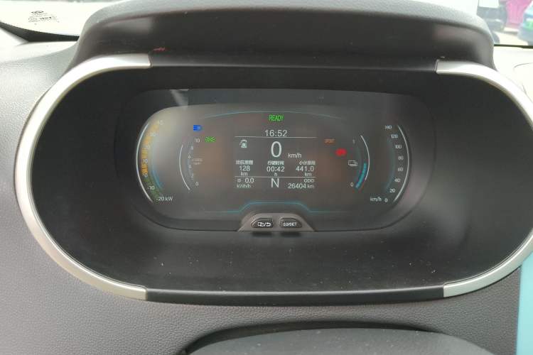 Used Chery QQ Little Ant 2021 150 000 Yuan "Ant Fan" Edition New Ant Cool Version Lithium-Ion Battery