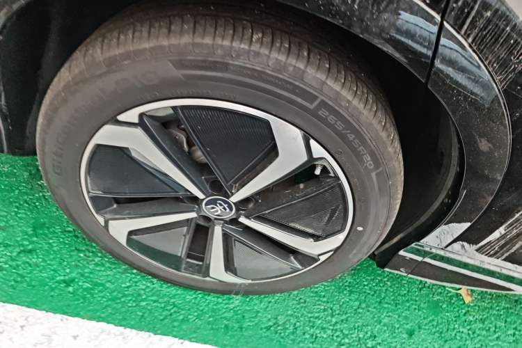 Used BYD Song L EV 2025 Intelligent Driving Version 662 km LiDAR Excellence Edition