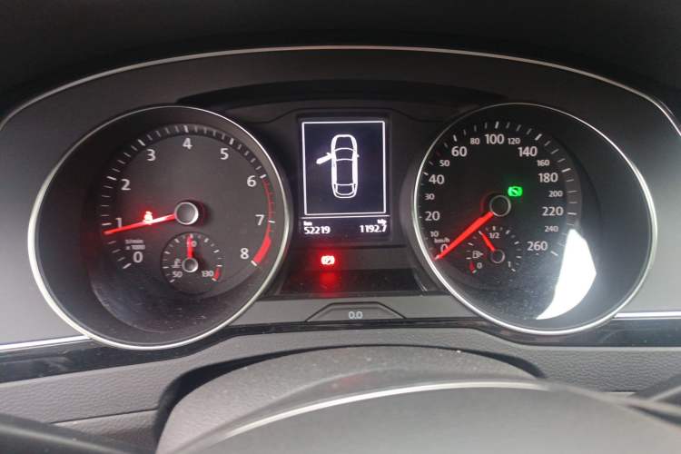 Used Volkswagen FAW-Volkswagen CC 2019 330TSI Huayan Edition China VI Instrument Cluster