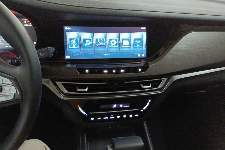 Used CHANGAN CS35PLUS 2021 Honor Million Edition 1.6L CVT Luxury Model Audio And AC Panel