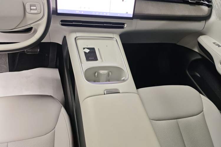 Used XPeng G6 2025 625 Long-Range Max Flagship Edition
