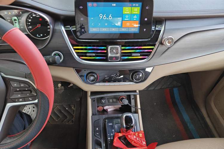 Used Baojun 730 2017 1.8L iAMT Prestige Version 7 Seats